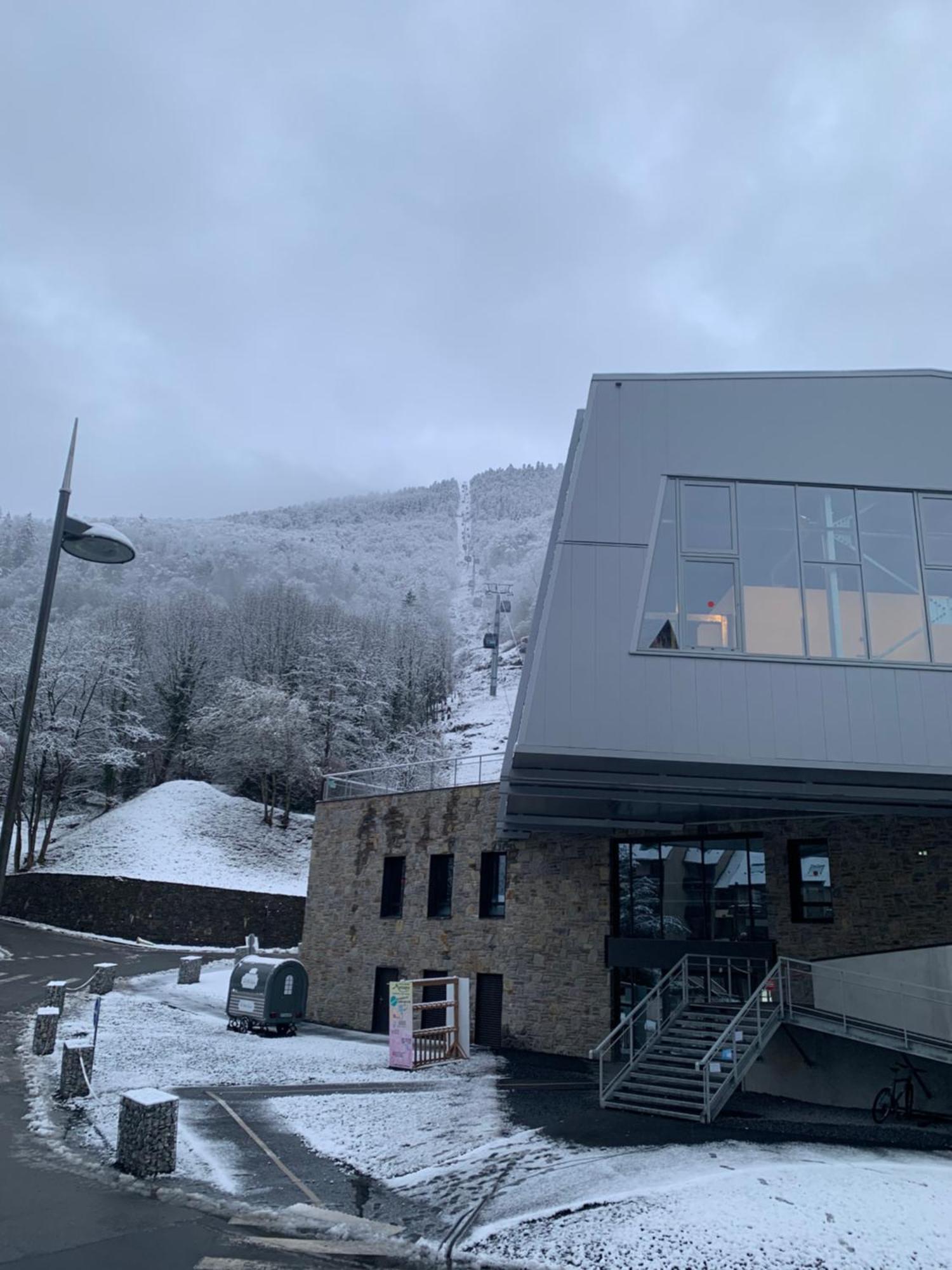 Appartement Au Pied Des Telecabines Res La Soulan Bagnères-de-Luchon Екстериор снимка